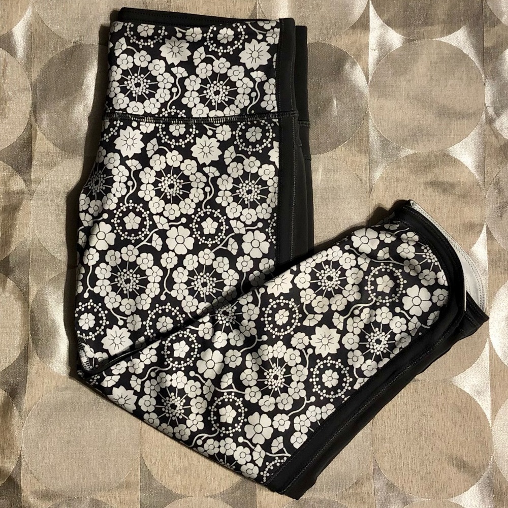 Lululemon Ignite Crop
